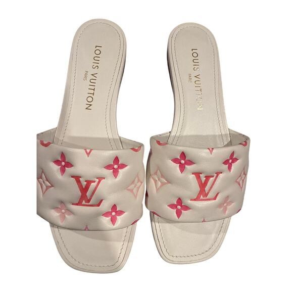 Louis Vuitton "By The Pool" Revival Mule Sandals with Lambskin - Picture 6 of 7